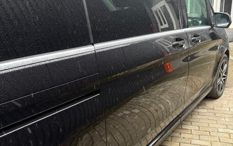 Mercedes-Benz V-Класс, 2021 год, 7 500 000 рублей, 7 фотография