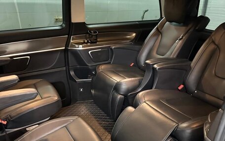 Mercedes-Benz V-Класс, 2021 год, 7 500 000 рублей, 12 фотография