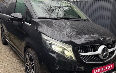 Mercedes-Benz V-Класс, 2021 год, 7 500 000 рублей, 2 фотография