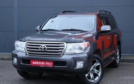Toyota Land Cruiser 200, 2014 год, 3 499 000 рублей, 1 фотография