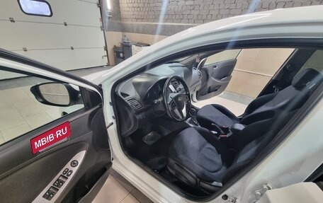 Hyundai Solaris II рестайлинг, 2014 год, 860 000 рублей, 4 фотография