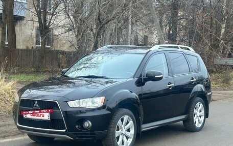 Mitsubishi Outlander III рестайлинг 3, 2010 год, 990 000 рублей, 6 фотография
