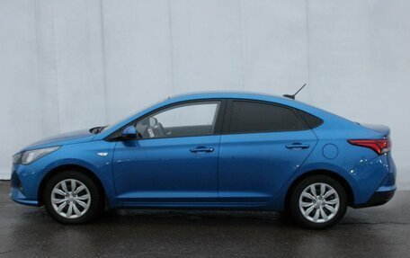 Hyundai Solaris II рестайлинг, 2021 год, 1 800 000 рублей, 5 фотография