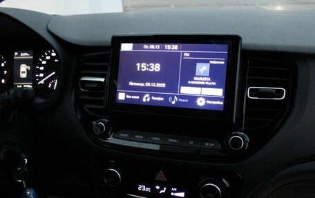 Hyundai Solaris II рестайлинг, 2021 год, 1 800 000 рублей, 18 фотография