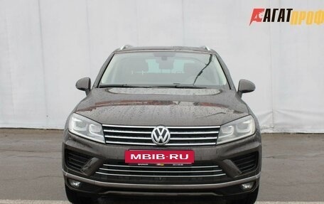 Volkswagen Touareg III, 2017 год, 3 140 000 рублей, 3 фотография