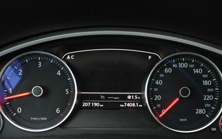 Volkswagen Touareg III, 2017 год, 3 140 000 рублей, 12 фотография