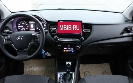 Hyundai Solaris II рестайлинг, 2021 год, 1 800 000 рублей, 16 фотография