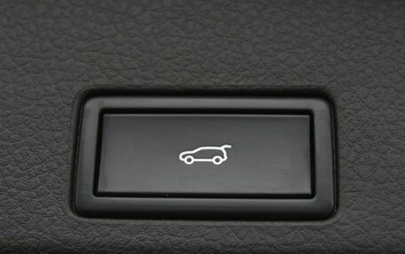 Volkswagen Touareg III, 2017 год, 3 140 000 рублей, 19 фотография