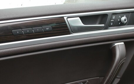 Volkswagen Touareg III, 2017 год, 3 140 000 рублей, 17 фотография