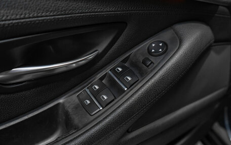 BMW 5 серия, 2015 год, 1 900 000 рублей, 13 фотография