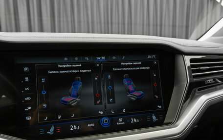 Volkswagen Touareg III, 2018 год, 5 880 000 рублей, 23 фотография