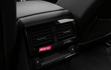 Volkswagen Touareg III, 2018 год, 5 880 000 рублей, 15 фотография