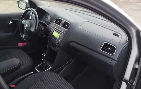 Volkswagen Polo VI (EU Market), 2015 год, 650 000 рублей, 9 фотография