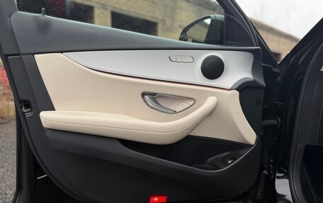 Mercedes-Benz E-Класс, 2020 год, 3 100 000 рублей, 11 фотография