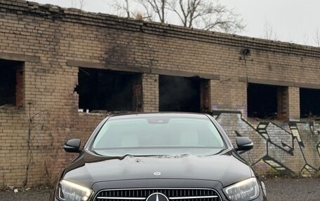 Mercedes-Benz E-Класс, 2020 год, 3 100 000 рублей, 6 фотография