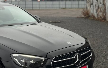 Mercedes-Benz E-Класс, 2020 год, 3 100 000 рублей, 8 фотография