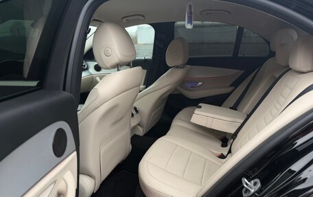 Mercedes-Benz E-Класс, 2020 год, 3 100 000 рублей, 15 фотография