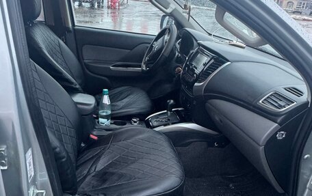 Mitsubishi L200 IV рестайлинг, 2017 год, 2 099 000 рублей, 8 фотография