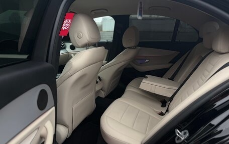 Mercedes-Benz E-Класс, 2020 год, 3 100 000 рублей, 16 фотография