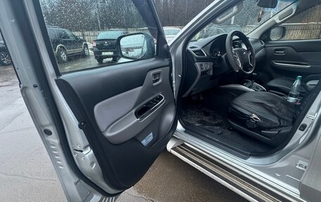 Mitsubishi L200 IV рестайлинг, 2017 год, 2 099 000 рублей, 15 фотография