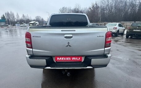 Mitsubishi L200 IV рестайлинг, 2017 год, 2 099 000 рублей, 4 фотография