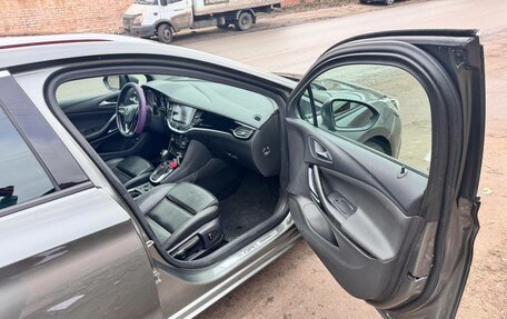 Opel Astra K, 2018 год, 1 590 000 рублей, 21 фотография