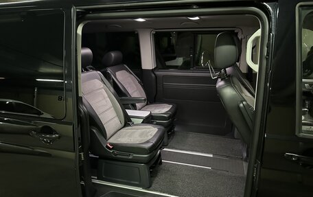 Volkswagen Multivan T6 рестайлинг, 2020 год, 7 200 000 рублей, 9 фотография