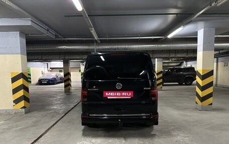 Volkswagen Multivan T6 рестайлинг, 2020 год, 7 200 000 рублей, 5 фотография