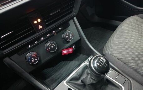 Volkswagen Jetta VII, 2020 год, 1 999 000 рублей, 14 фотография