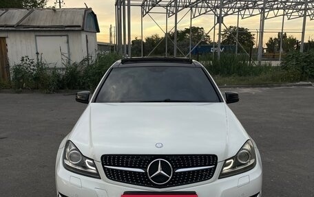 Mercedes-Benz C-Класс, 2012 год, 1 650 000 рублей, 2 фотография