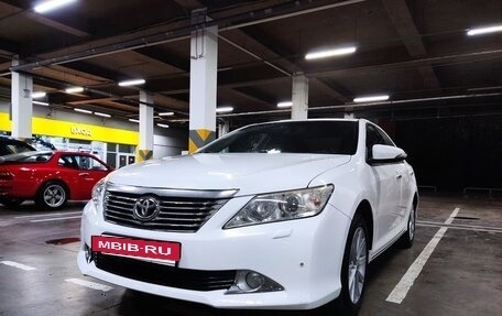 Toyota Camry, 2012 год, 1 500 000 рублей, 10 фотография