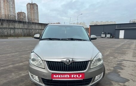 Skoda Fabia II, 2013 год, 530 000 рублей, 2 фотография