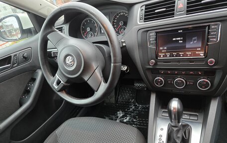 Volkswagen Jetta VI, 2014 год, 990 000 рублей, 9 фотография