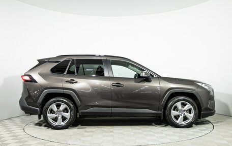 Toyota RAV4, 2021 год, 3 699 898 рублей, 4 фотография