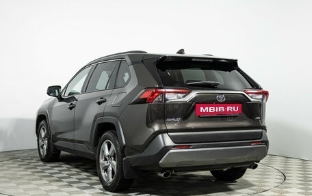 Toyota RAV4, 2021 год, 3 699 898 рублей, 7 фотография