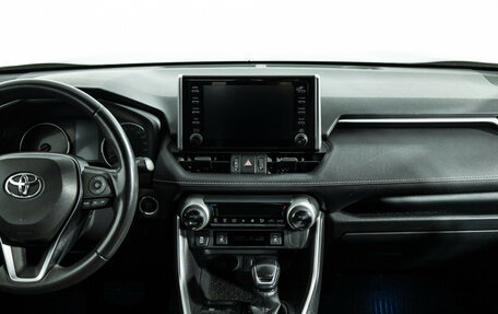 Toyota RAV4, 2021 год, 3 699 898 рублей, 14 фотография