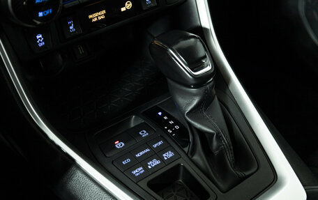 Toyota RAV4, 2021 год, 3 699 898 рублей, 17 фотография