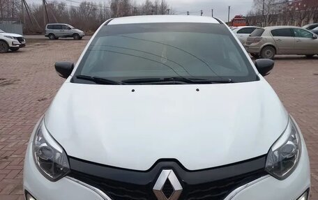 Renault Kaptur I рестайлинг, 2019 год, 1 280 000 рублей, 1 фотография