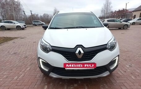 Renault Kaptur I рестайлинг, 2019 год, 1 280 000 рублей, 2 фотография