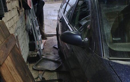 Ford Focus IV, 2003 год, 300 000 рублей, 12 фотография