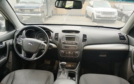 KIA Sorento II рестайлинг, 2013 год, 1 400 000 рублей, 23 фотография