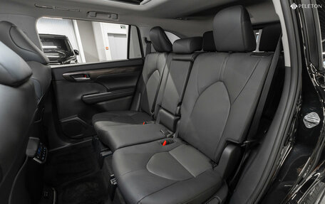 Toyota Highlander, 2025 год, 5 950 000 рублей, 13 фотография