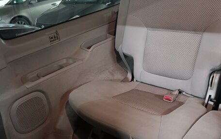 Nissan Patrol, 2003 год, 3 000 000 рублей, 10 фотография