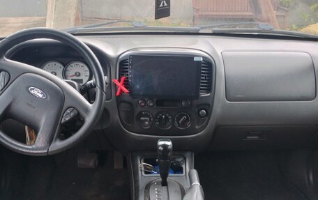 Ford Escape II, 2006 год, 450 000 рублей, 3 фотография