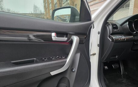 KIA Sorento II рестайлинг, 2012 год, 1 580 000 рублей, 29 фотография