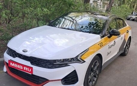 KIA K5, 2021 год, 2 200 000 рублей, 10 фотография
