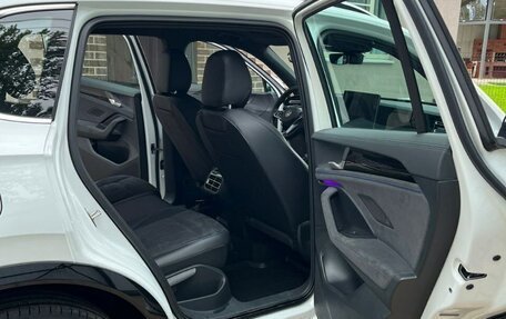 Volkswagen Tiguan, 2024 год, 5 000 000 рублей, 4 фотография