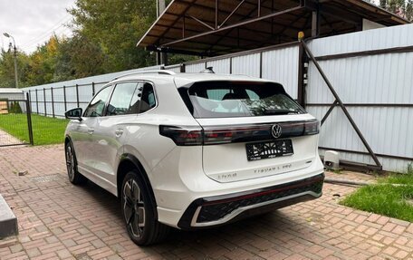 Volkswagen Tiguan, 2024 год, 5 000 000 рублей, 2 фотография