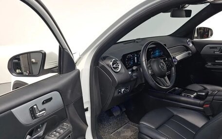 Mercedes-Benz GLB, 2021 год, 3 300 000 рублей, 11 фотография