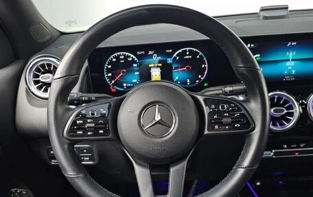 Mercedes-Benz GLB, 2021 год, 3 300 000 рублей, 13 фотография